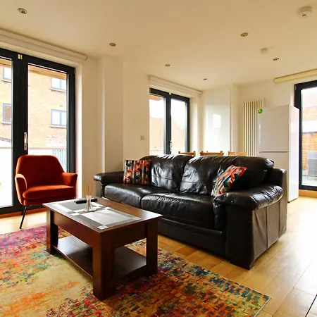 London Hoxton Shoreditch 2 Bed 2 Bath Roof Terrace
